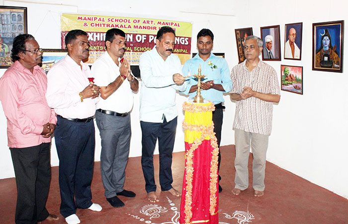 18 ವಿದ್ಯಾರ್ಥಿಗಳ 75 ಚಿತ್ರಕಲಾಕೃತಿಗಳ ಪ್ರದರ್ಶನ ಉದ್ಘಾಟನೆ